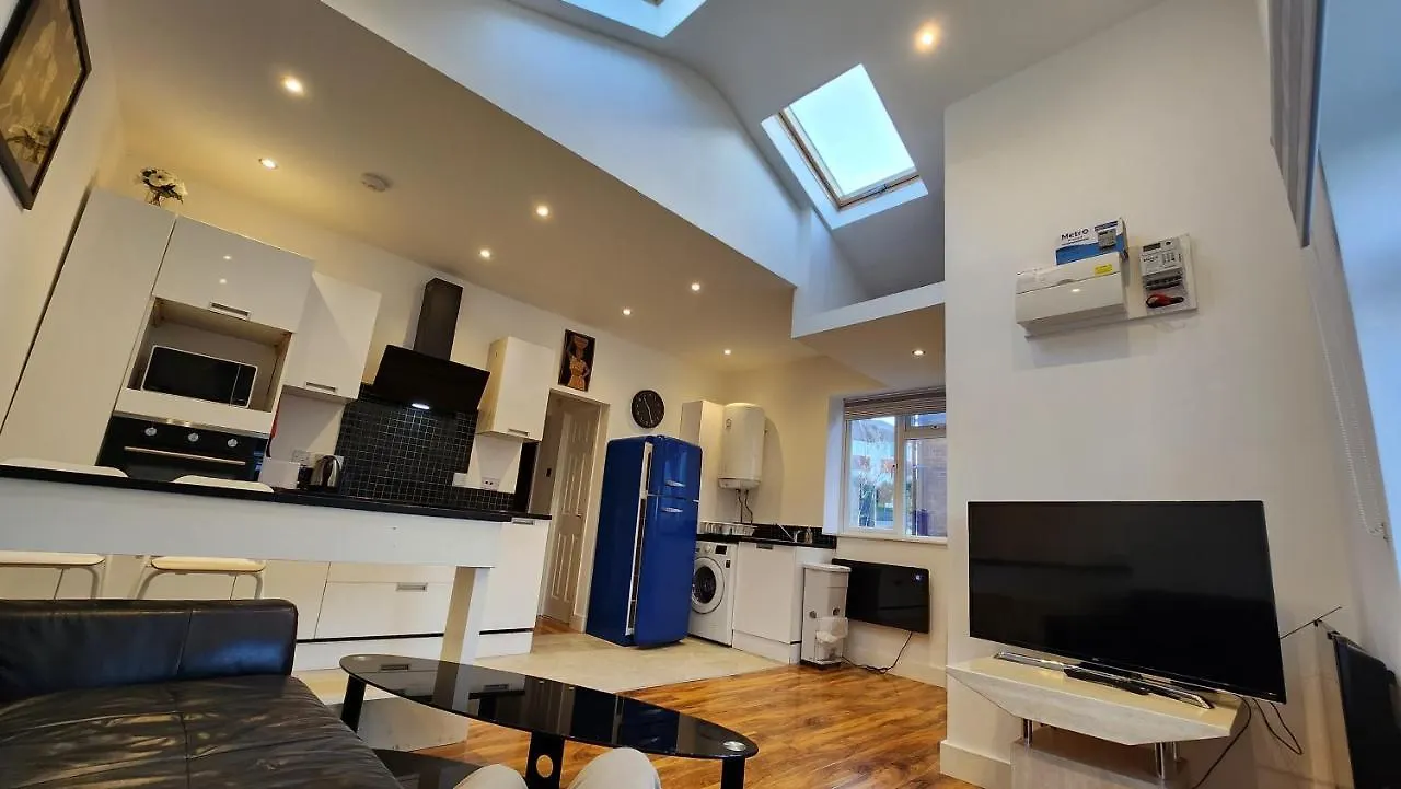 Residential Quarters, The Bungalow - Shooters Hill Villa London 0*,  United Kingdom