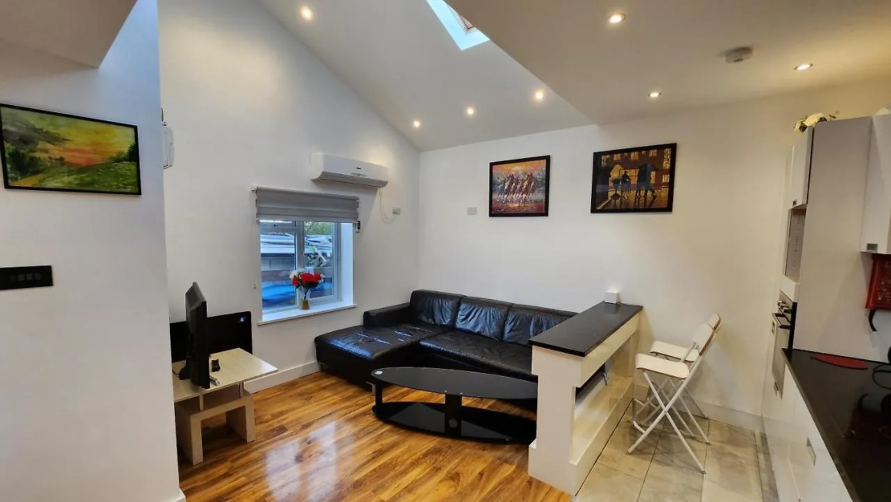 Residential Quarters, The Bungalow - Shooters Hill Villa London United Kingdom